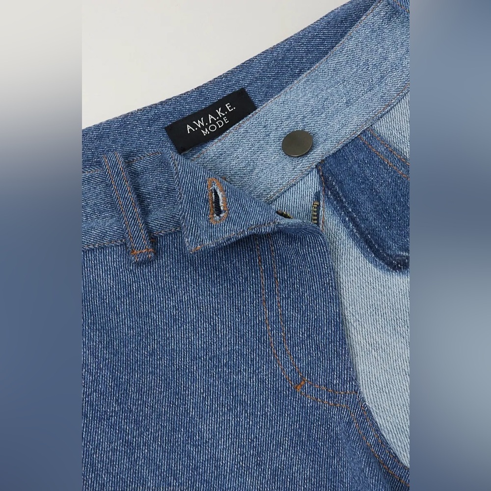 ✨A.W.A.K.E. MODE✨Patchwork Low-Rise Flared Jeans - Picture 3 of 9